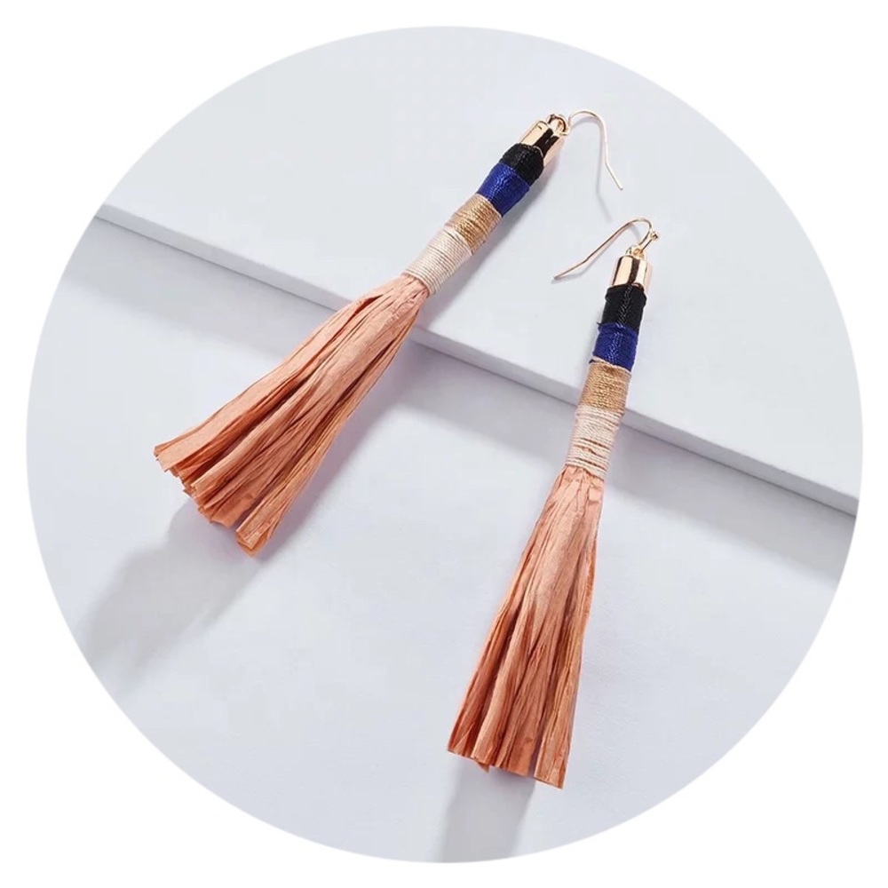 • Hand-threaded Raffia Earring •
